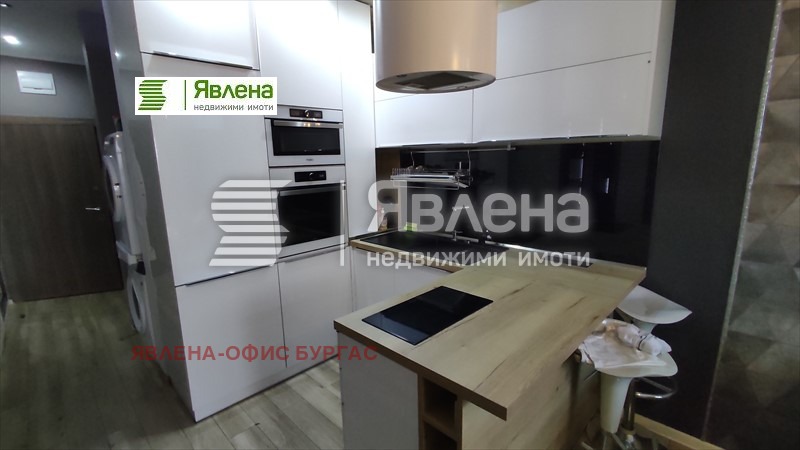 Продава 2-СТАЕН, гр. Бургас, Зорница, снимка 2 - Aпартаменти - 48951630