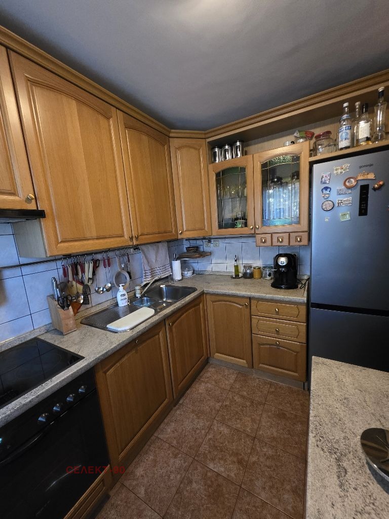Продава МЕЗОНЕТ, гр. Перник, Център, снимка 2 - Апартаменти - 56485174