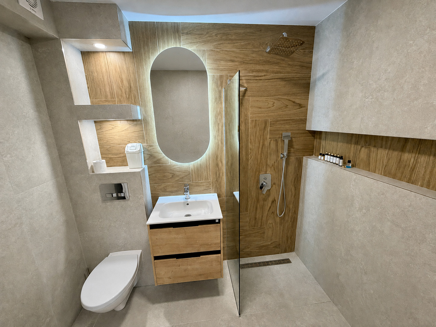 Продава 2-СТАЕН, гр. Пловдив, Остромила, снимка 8 - Апартаменти - 55838681