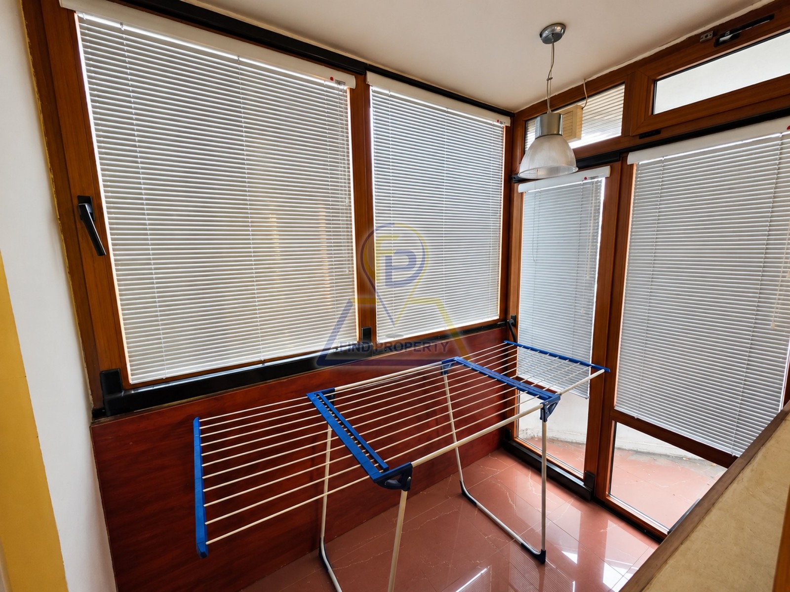 Продава МНОГОСТАЕН, гр. Бургас, Център, снимка 6 - Апартаменти - 56576350