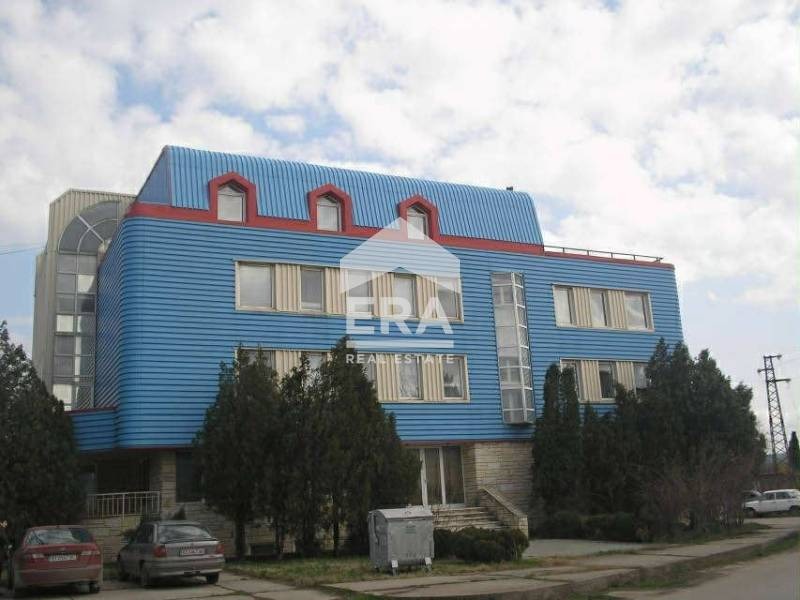 Продава ТЪРГОВСКИ КОМПЛЕКС | Imot.bg — изображение 1