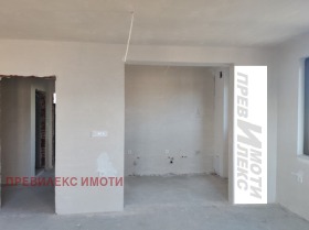 3-стаен град Пловдив, Въстанически 4