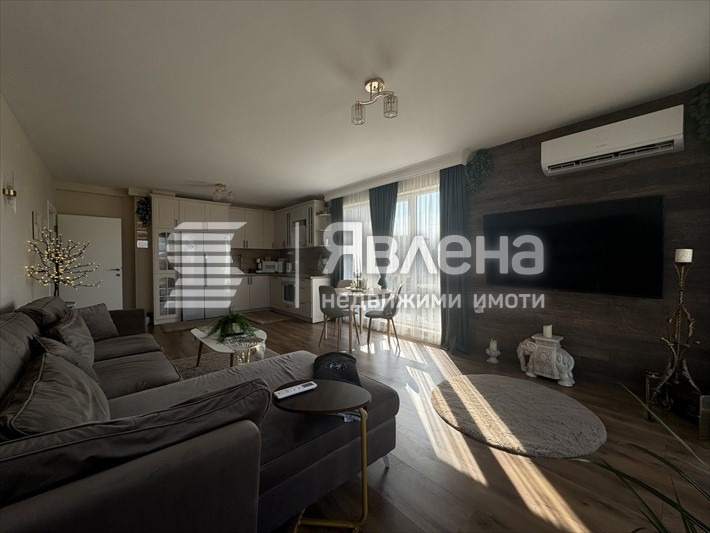 Продава 3-СТАЕН, гр. Пловдив, Остромила, снимка 2 - Aпартаменти - 48580302