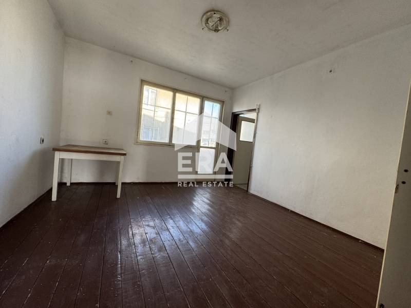 Продава 3-СТАЕН, гр. Силистра, Римска гробница, снимка 2 - Апартаменти - 53605202