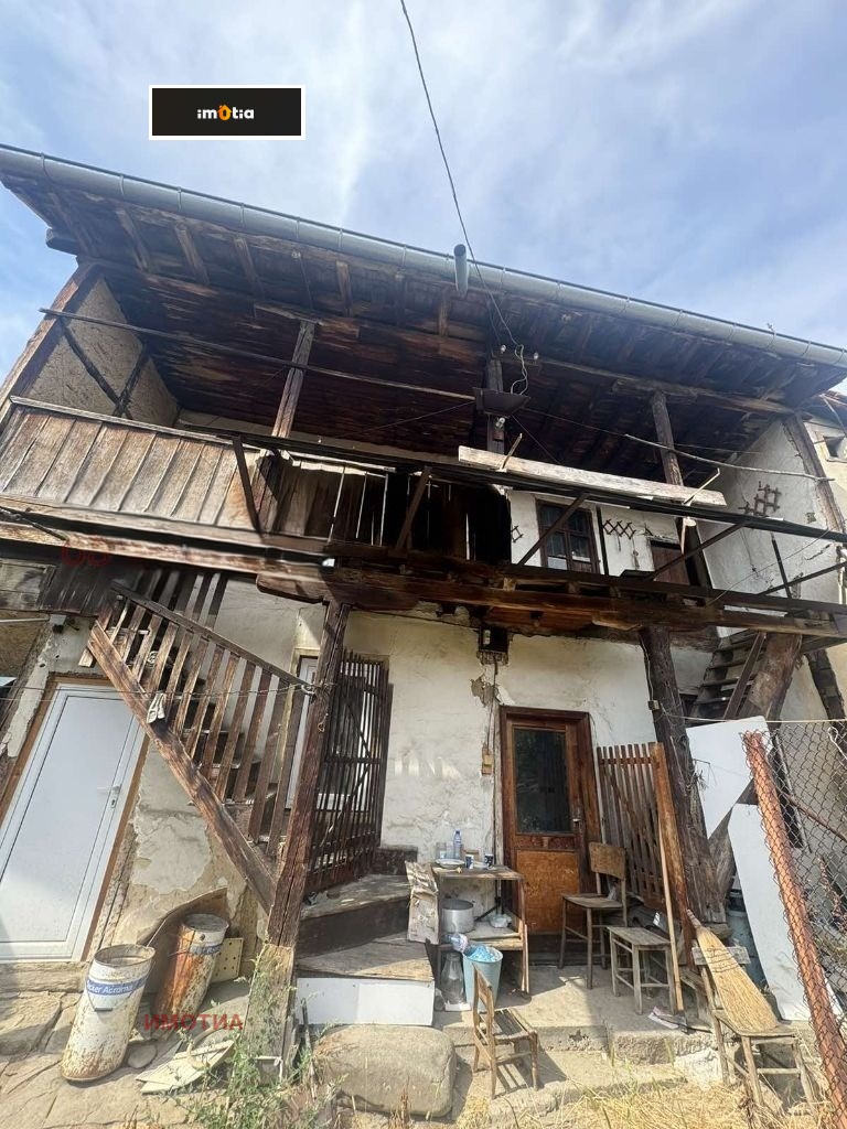 Продава КЪЩА, с. Орешак, област Ловеч, снимка 2 - Къщи - 53441475