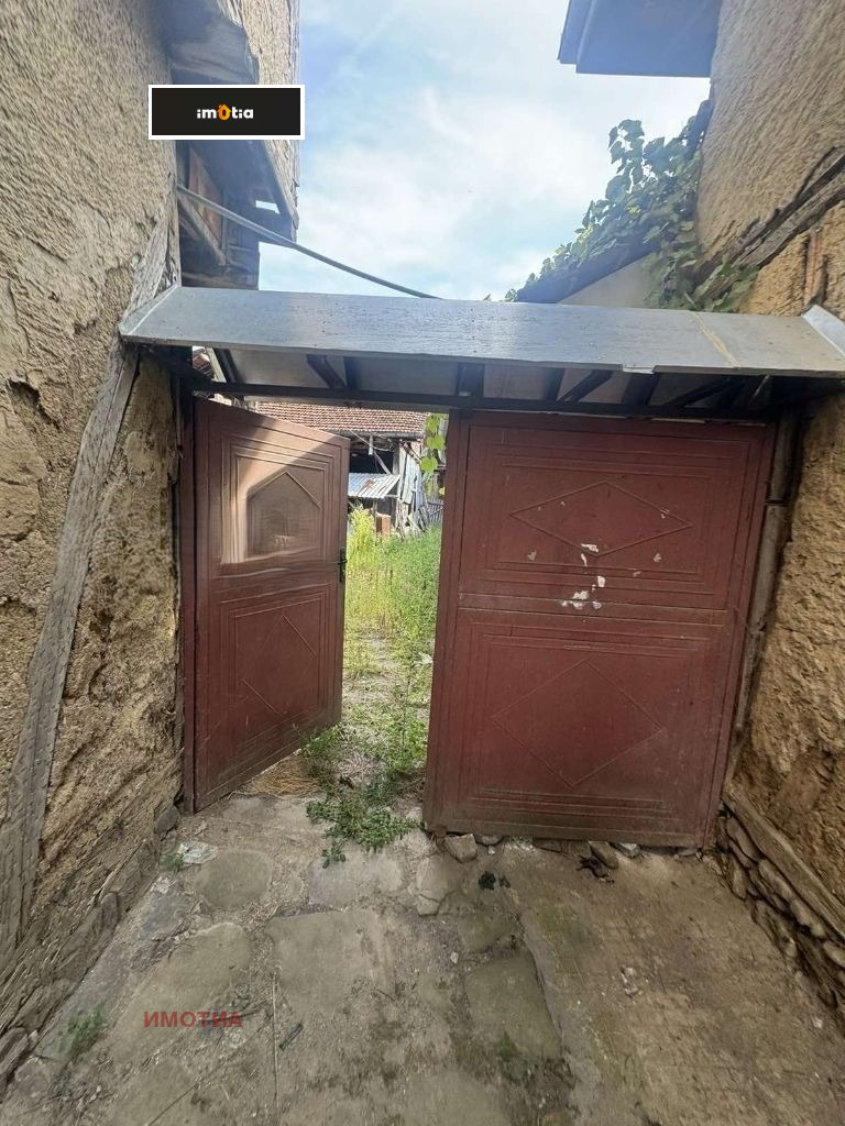 Продава КЪЩА, с. Орешак, област Ловеч, снимка 2 - Къщи - 53441475