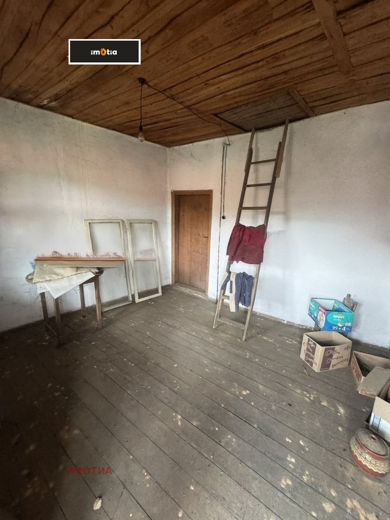 Продава КЪЩА, с. Орешак, област Ловеч, снимка 5 - Къщи - 53441475