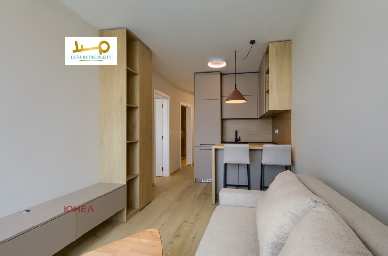 Продава 2-СТАЕН, гр. София, Оборище, снимка 2 - Апартаменти - 52800157