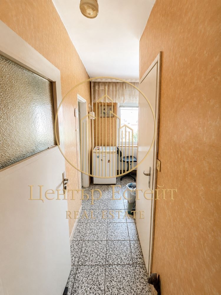 Продава 4-СТАЕН, гр. Плевен, Широк център, снимка 7 - Апартаменти - 55716193