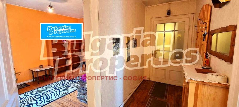 Продава МНОГОСТАЕН, гр. София, Център, снимка 5 - Aпартаменти - 46705707