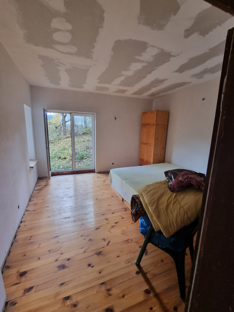 Продава КЪЩА, с. Томпсън, област София област, снимка 8 - Къщи - 52306181