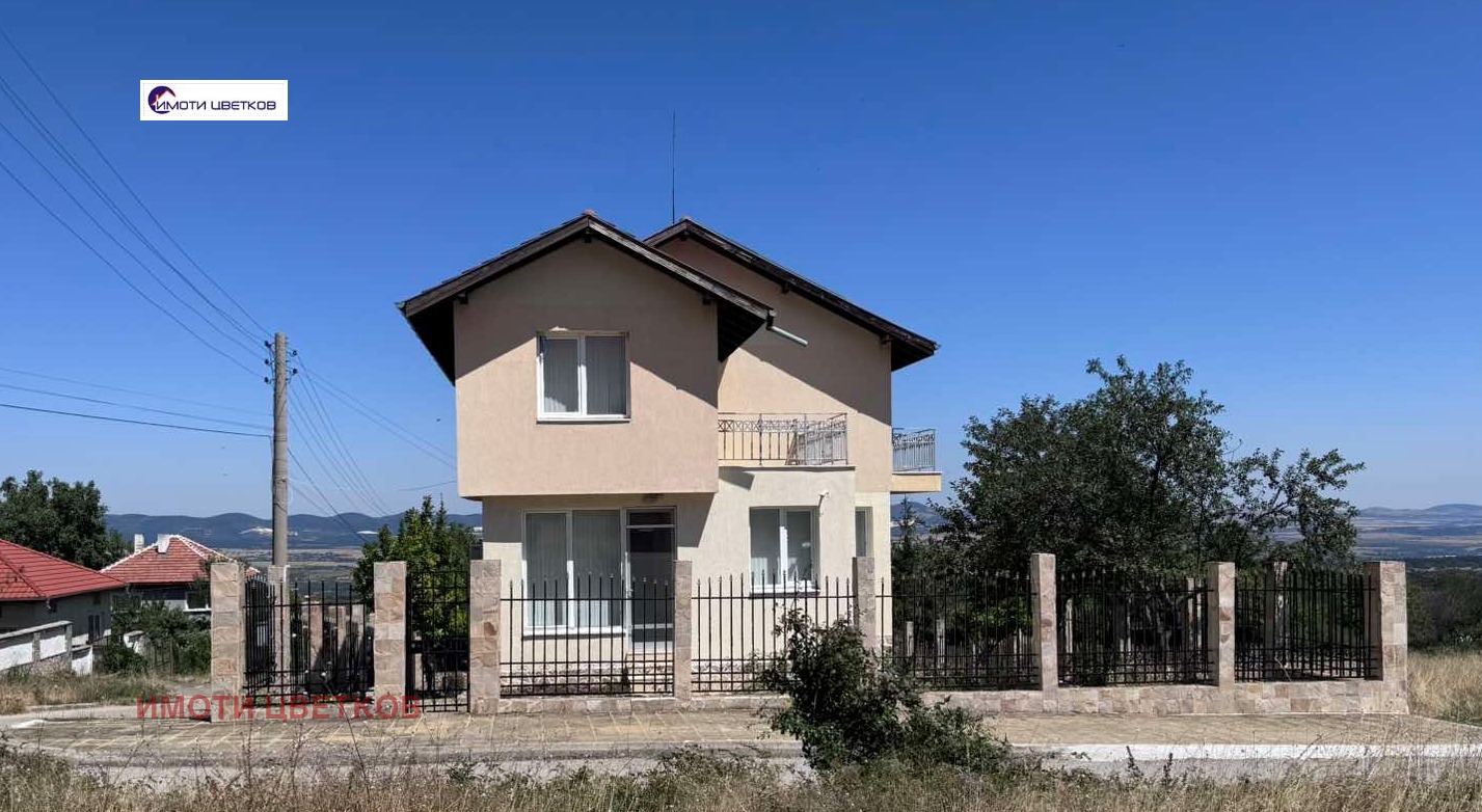 Продава КЪЩА, с. Челопек, област Враца