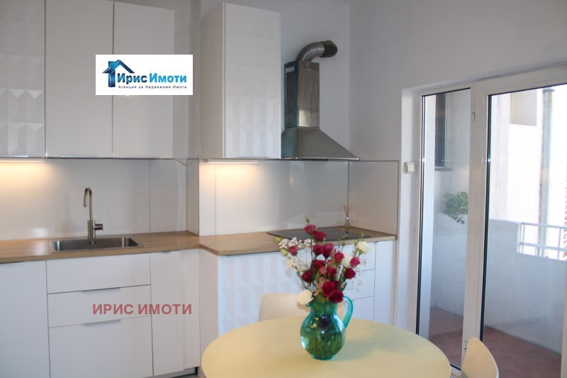 Продава 4-СТАЕН в град София, Център - 169 кв.м / 480 000 € » 938 798.40 лв., ИРИС ИМОТИ