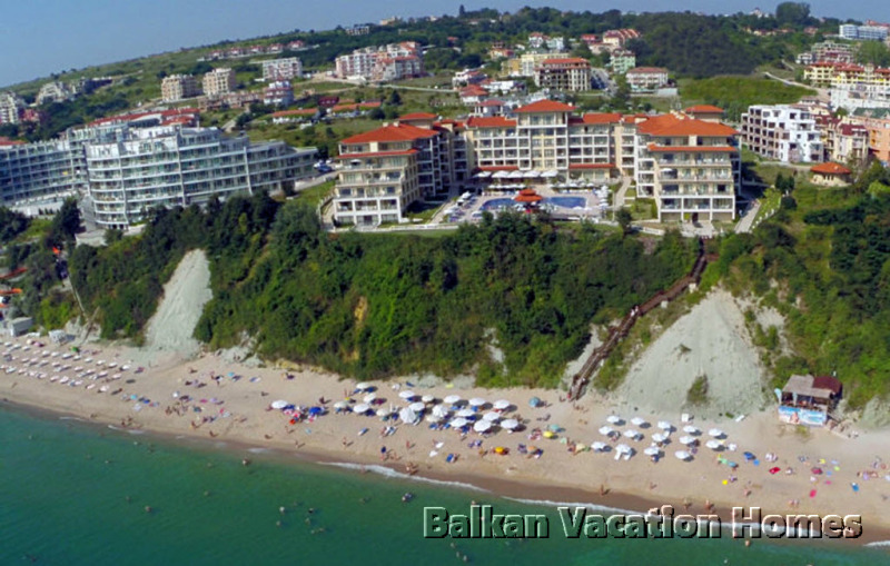 Продава  4-стаен област Варна , гр. Бяла , 141 кв.м | 44068778