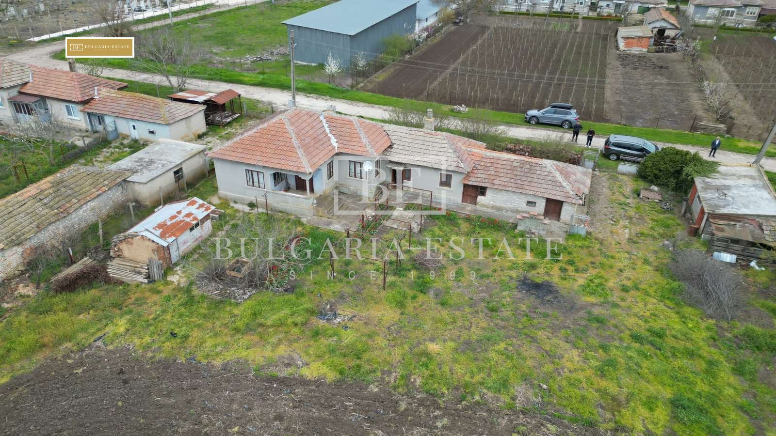 Продава КЪЩА, с. Селце, област Добрич