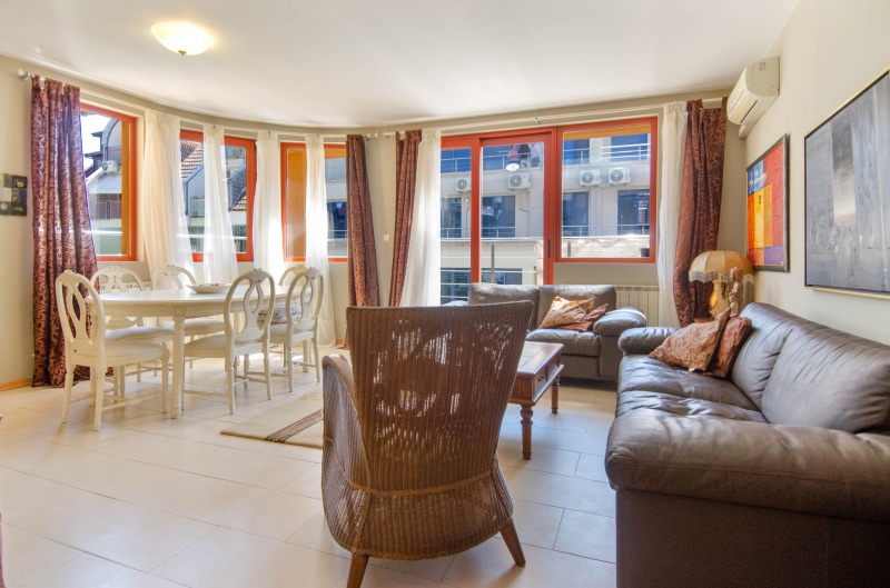 De vânzare  3 dormitoare Plovdiv , Cârșiiaca , 153 mp | 62676484