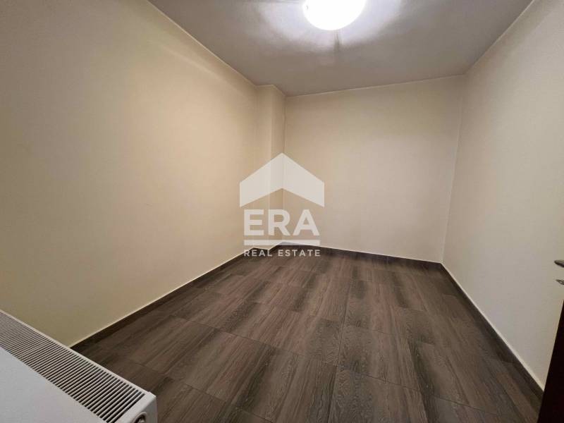 Продава  Къща град Силистра , Изток , 57 кв.м | 54689920 - изображение [2]