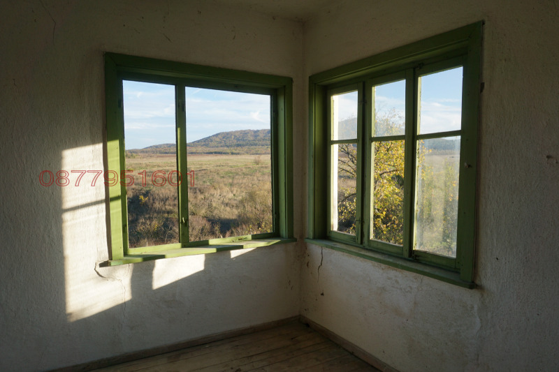 Продава КЪЩА, с. Войника, област Ямбол, снимка 11 - Къщи - 52784069