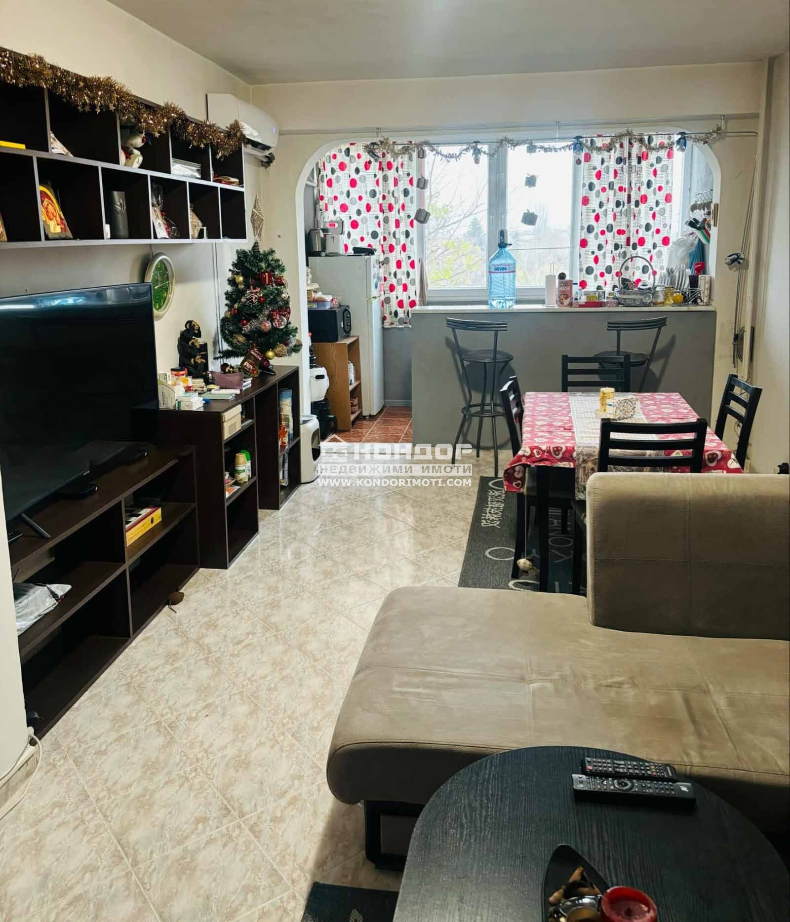 Продава 3-СТАЕН, гр. Пловдив, Въстанически, снимка 2 - Апартаменти - 49956171