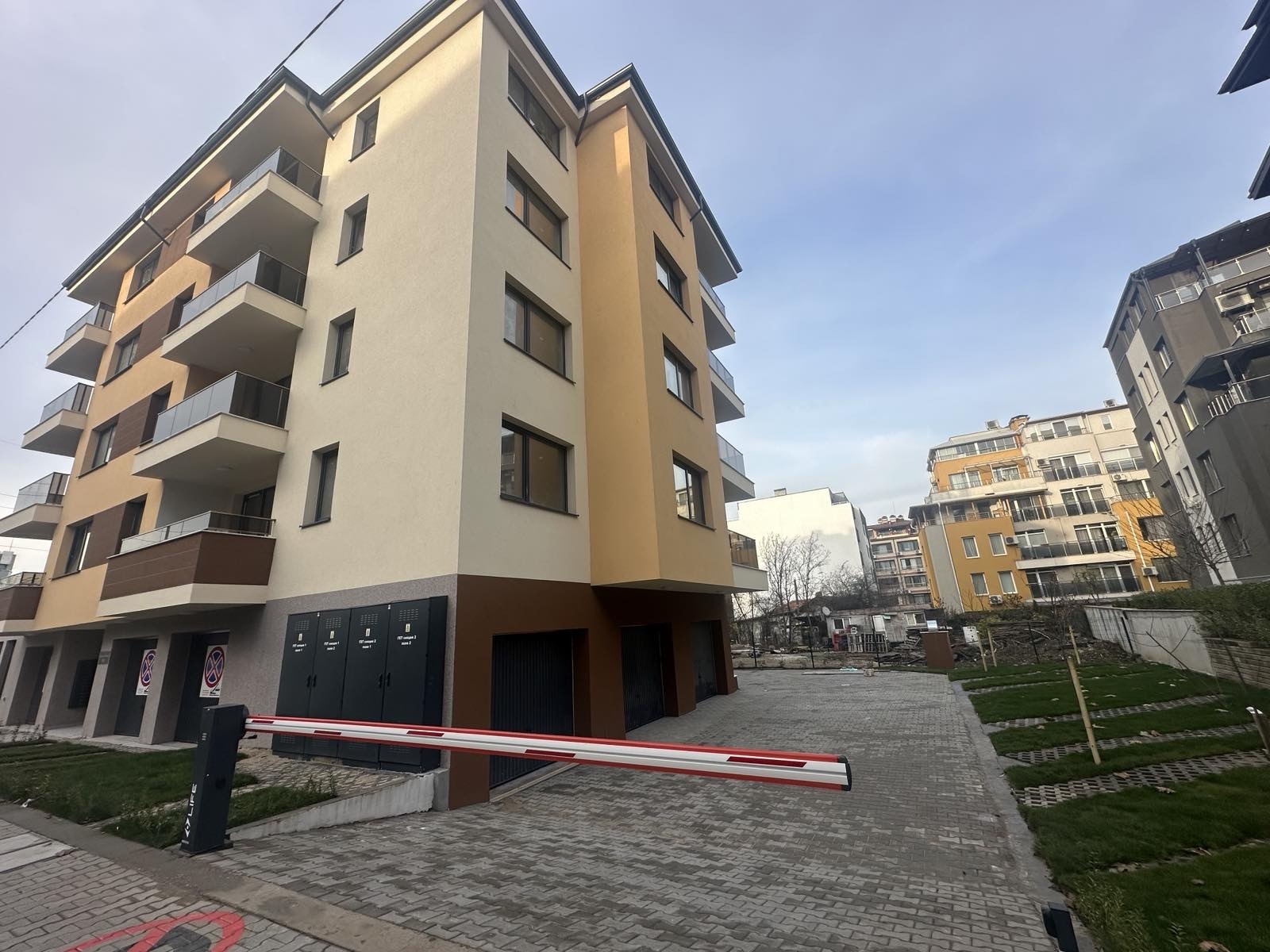 Продава 4-СТАЕН, гр. София, Витоша, снимка 2 - Апартаменти - 54724687