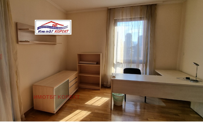 Продава  2-стаен град София , Изток , 60 кв.м | 52773646 - изображение [3]