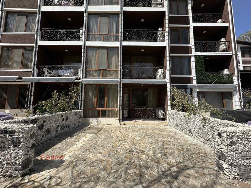 Продава  2-стаен град Варна , м-т Ален мак , 63 кв.м | 93045166