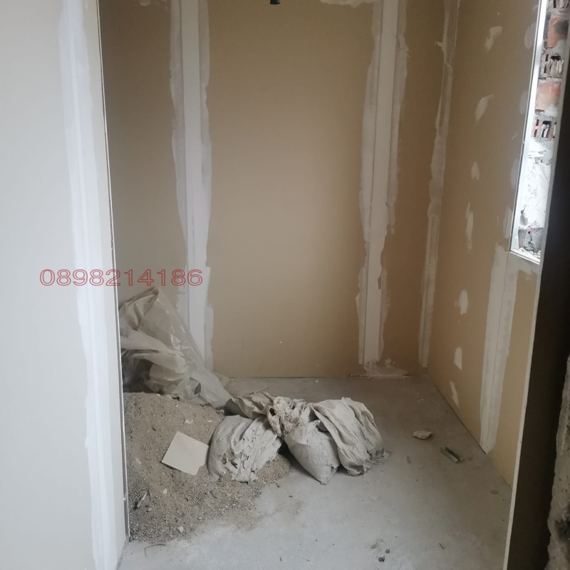 Продава 3-СТАЕН, гр. Кърджали, Гледка, снимка 4 - Апартаменти - 52779019