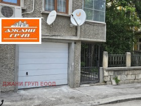 Garagem Centar, Chumen
