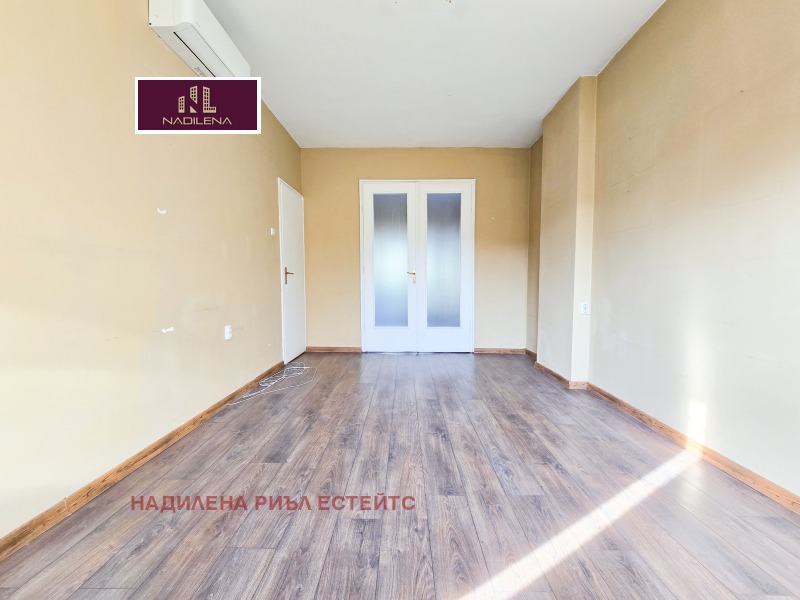 Продаја  2 спаваће собе Софија , Центар , 79 м2 | 73097438 - слика [2]