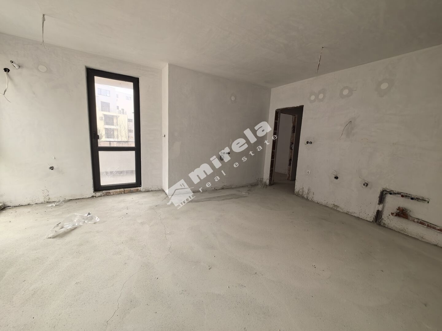 Продава 2-СТАЕН, гр. Ямбол, Център, снимка 2 - Апартаменти - 48637840