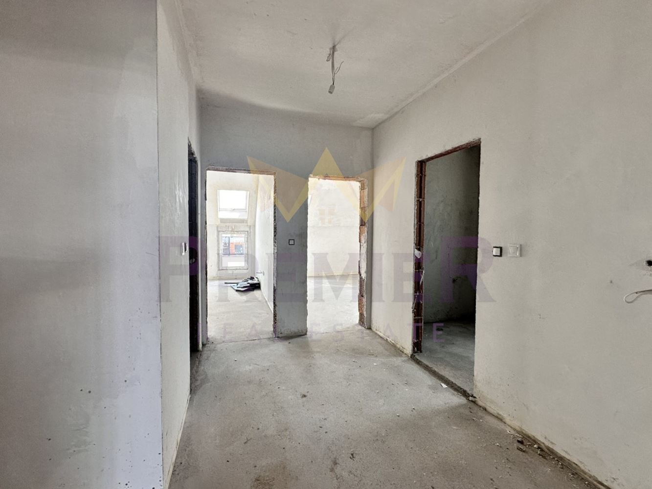 Продава 3-СТАЕН, гр. Пловдив, Остромила, снимка 2 - Апартаменти - 56085104