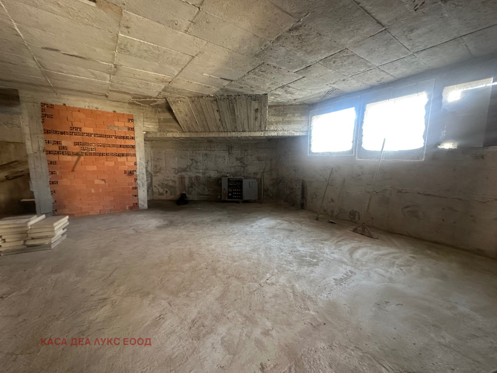 Продава КЪЩА, гр. Каварна, област Добрич, снимка 2 - Къщи - 54275250