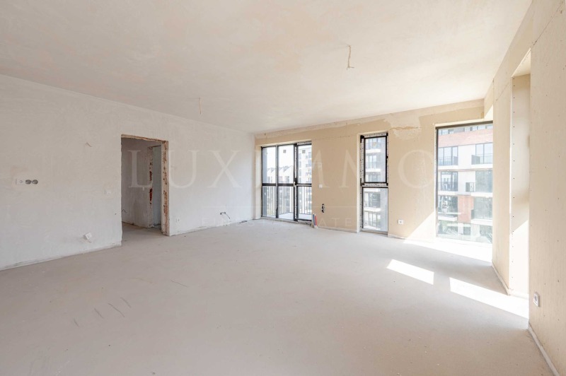 Na prodej  2 ložnice Sofia , Krasno selo , 154 m2 | 86332642 - obraz [4]