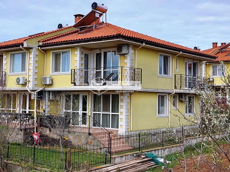 Продава  Къща област Бургас , с. Равадиново , 142 кв.м | 56653432