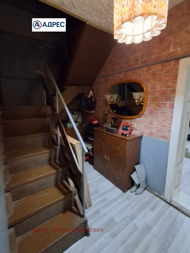 Продава КЪЩА, с. Долни Луковит, област Плевен, снимка 7 - Къщи - 52614446