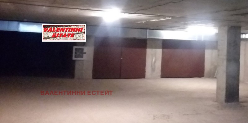 Продава ГАРАЖ, ПАРКОМЯСТО, гр. София, Карпузица
