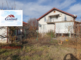 Продажба на имоти в с. Дунавци, област Стара Загора - изображение 1 