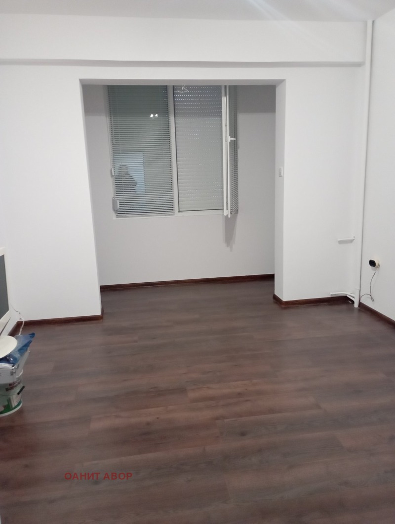 Продава 3-СТАЕН, град София, Красна поляна 1 • 153399 € / 300022.37 лв. • 99908998 1