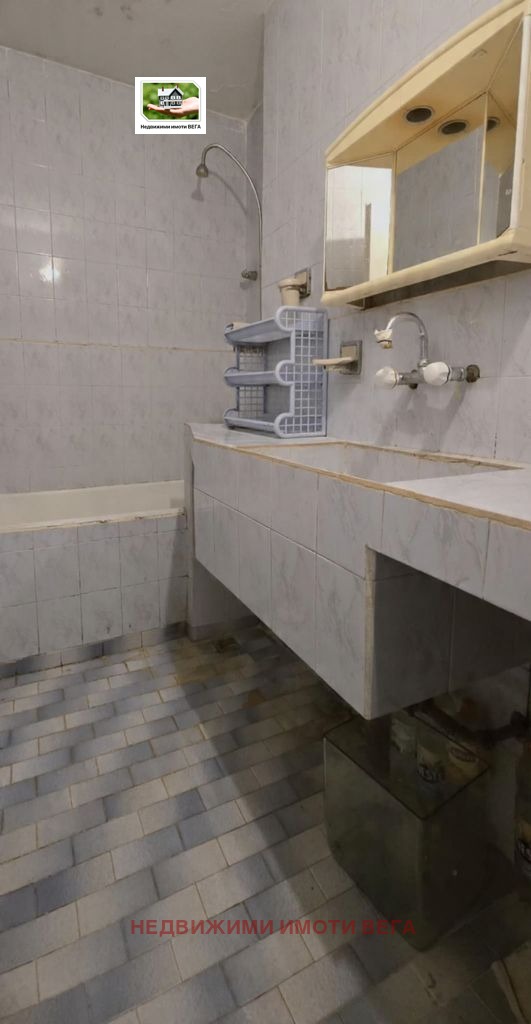 Продава 3-СТАЕН, гр. Горна Оряховица, област Велико Търново, снимка 14 - Апартаменти - 52605349