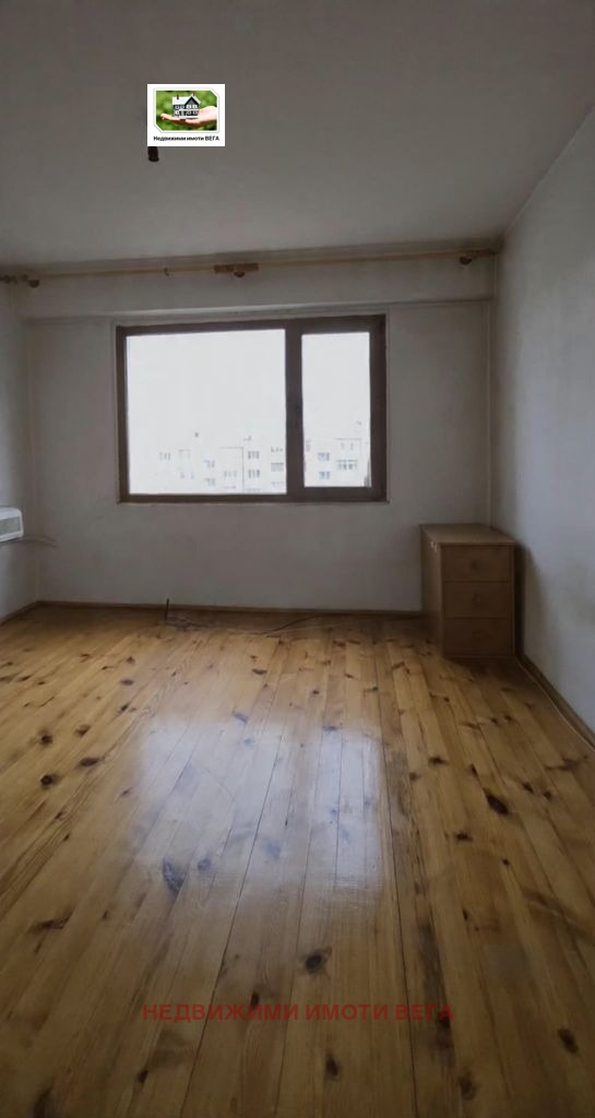 Продава 3-СТАЕН, гр. Горна Оряховица, област Велико Търново, снимка 2 - Апартаменти - 52605349