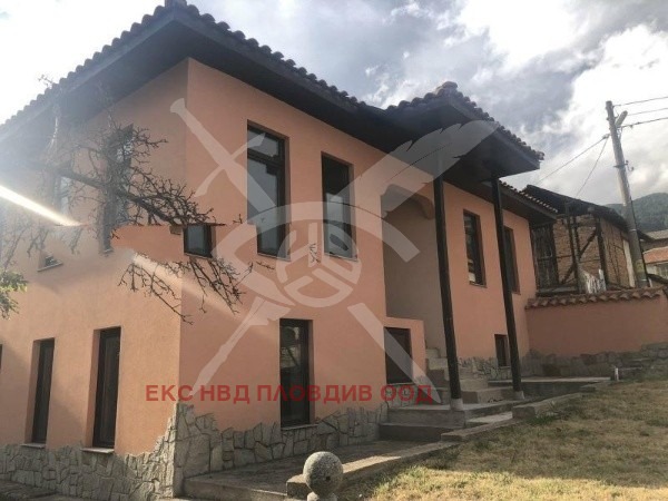 Продава КЪЩА, гр. Клисура, област Пловдив