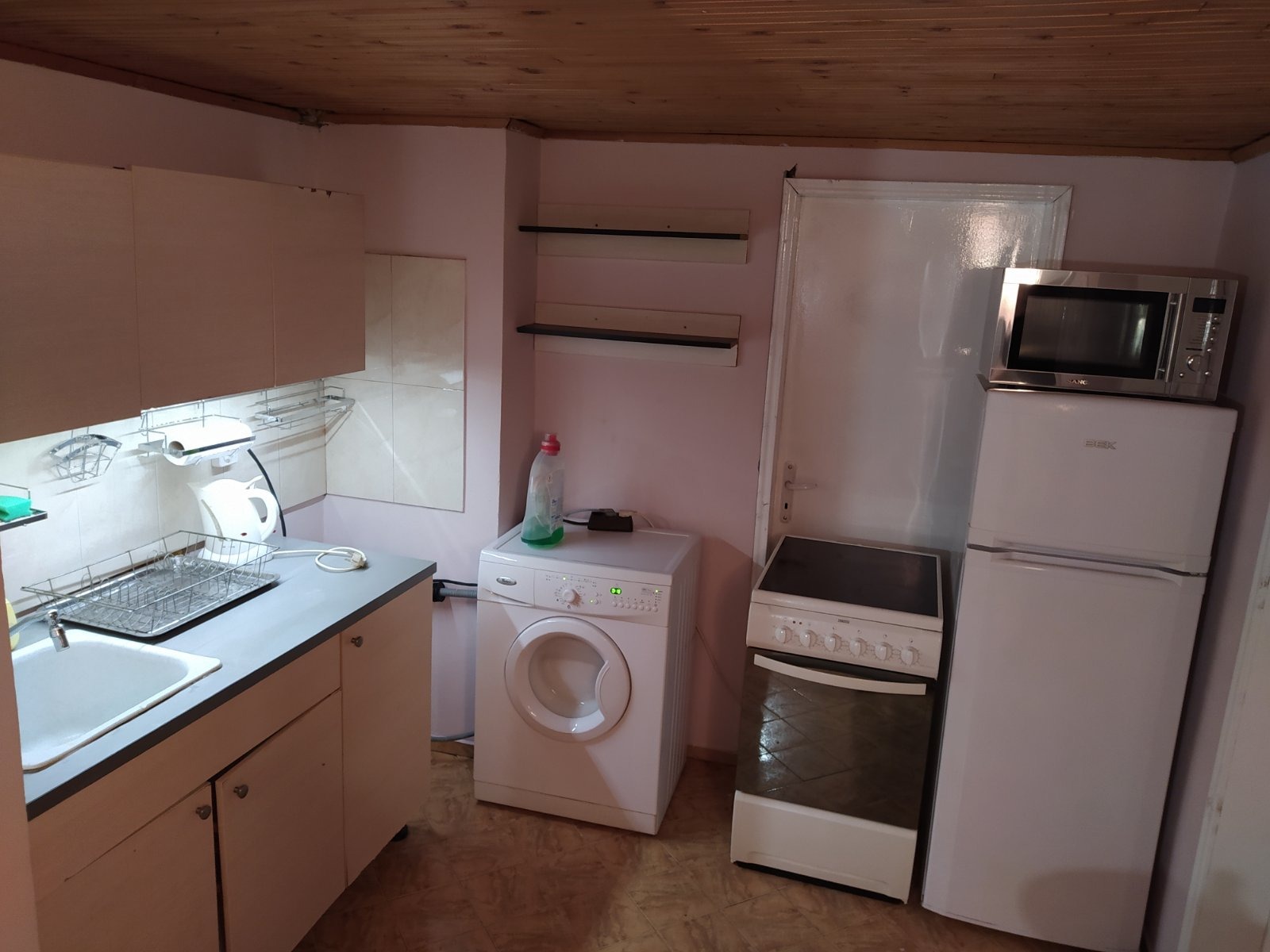 Продава ЕТАЖ ОТ КЪЩА, гр. Русе, Дружба 1, снимка 10 - Етаж от къща - 54736424