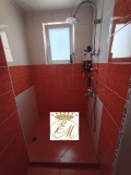 Продава ЕТАЖ ОТ КЪЩА, град Шумен, Център • 190000 € / 371607.70 лв. • 40710921 11
