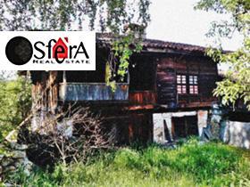 Продажба на имоти в гр. Копривщица, област София - изображение 1 