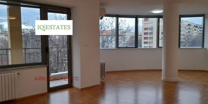 In vendita  3 camere da letto Sofia , Strelbishte , 190 mq | 66867820 - Immagine [2]