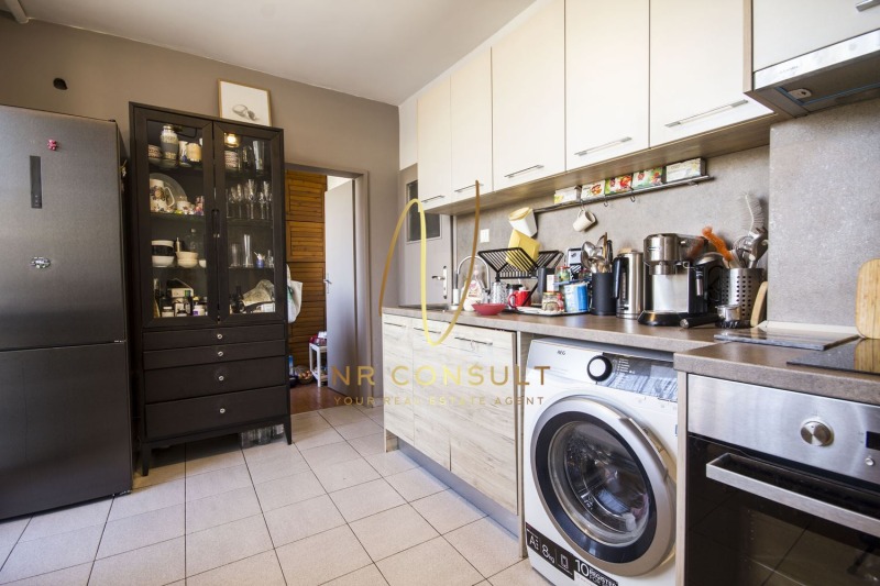 Na prodej  3+ ložnice Sofia , Iztok , 200 m2 | 61508694 - obraz [4]