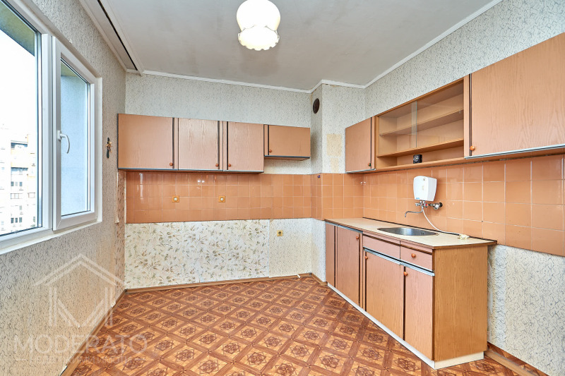 Продава МНОГОСТАЕН, гр. Бургас, Братя Миладинови, снимка 5 - Aпартаменти - 49579385