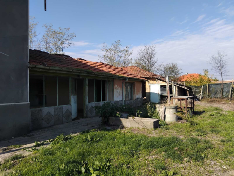 Продава КЪЩА, с. Ръжево Конаре, област Пловдив, снимка 2 - Къщи - 53423193