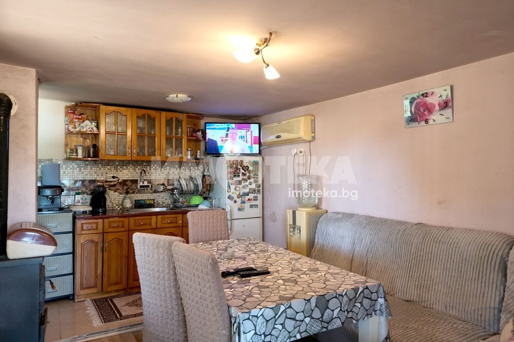 Продава КЪЩА, с. Селци, област Пловдив, снимка 8 - Къщи - 56164214