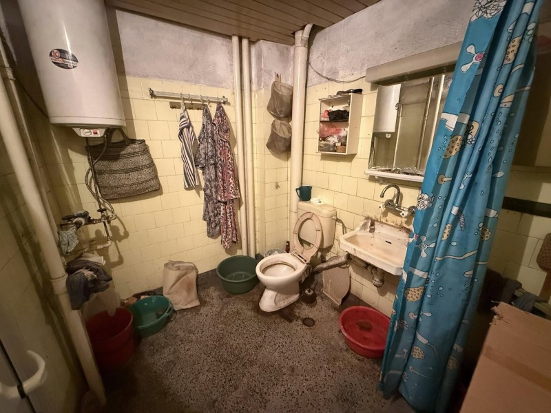 Продава  3-стаен град Благоевград , Запад , 89 кв.м | 18838996 - изображение [12]